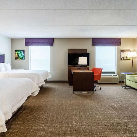 Hampton Inn & Suites Chicago - Либертивилл Экстерьер фото
