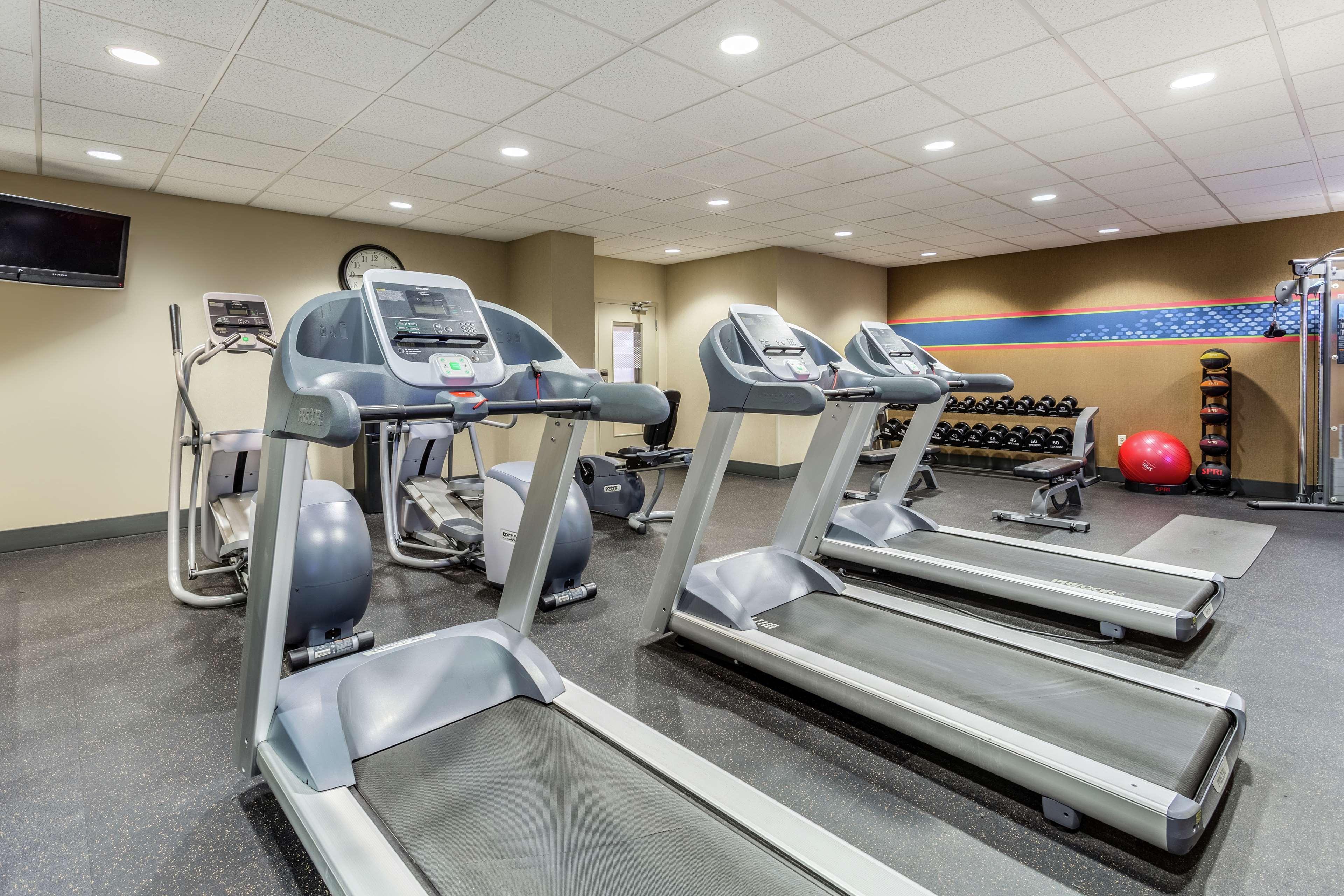 Hampton Inn & Suites Chicago - Либертивилл Экстерьер фото