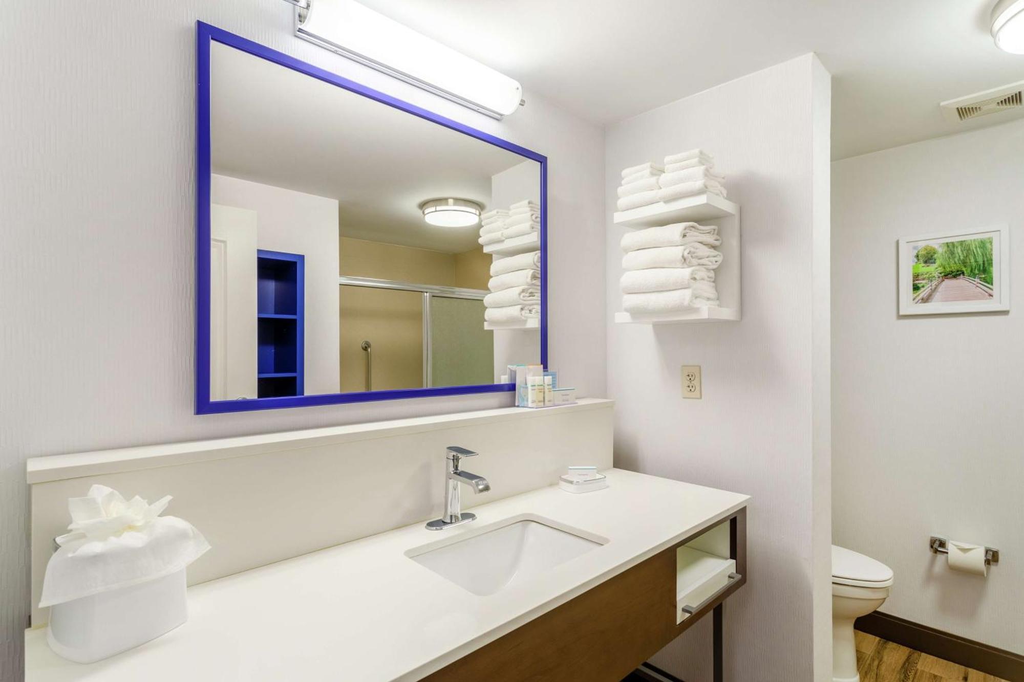 Hampton Inn & Suites Chicago - Либертивилл Экстерьер фото