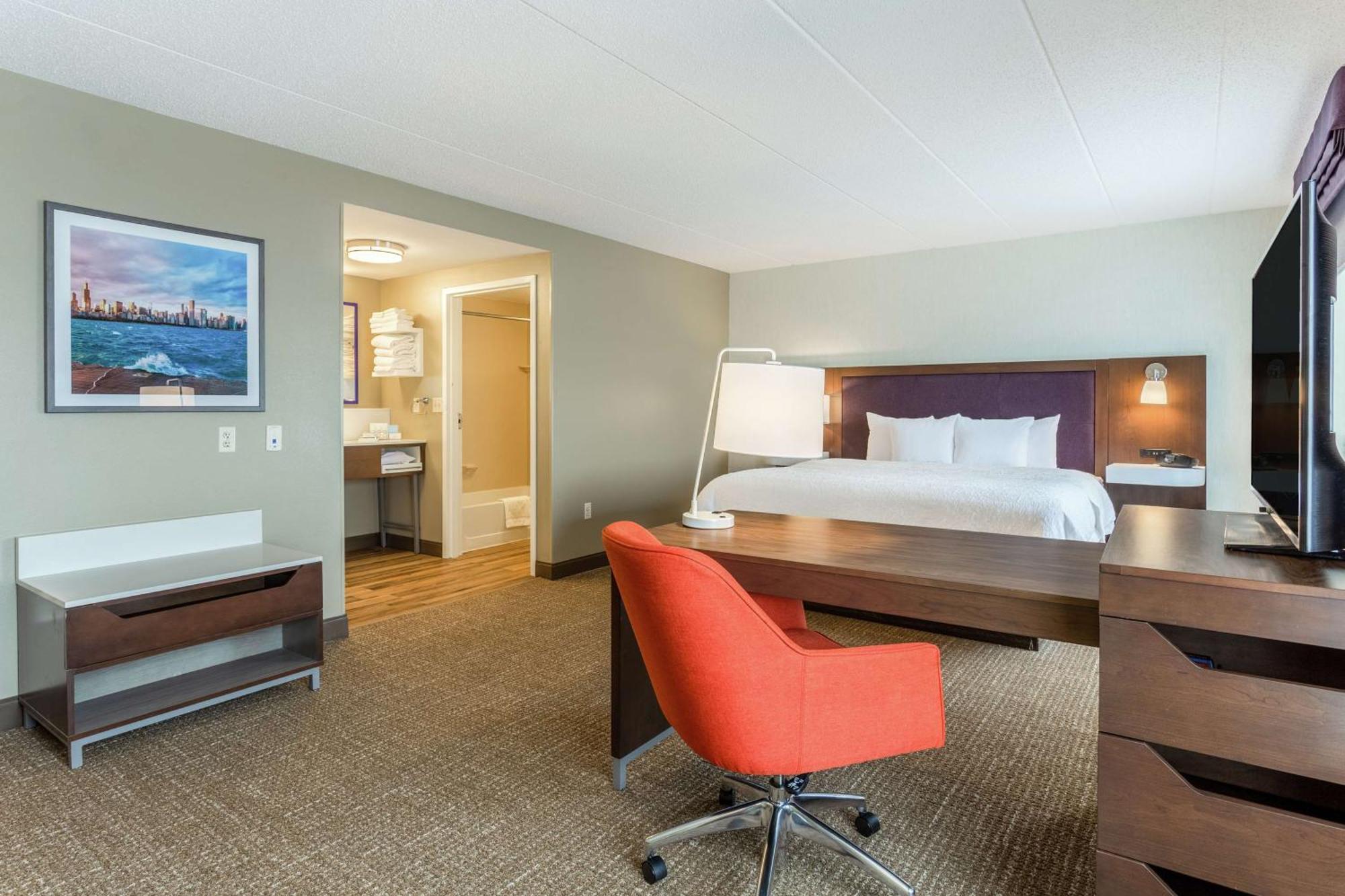 Hampton Inn & Suites Chicago - Либертивилл Экстерьер фото