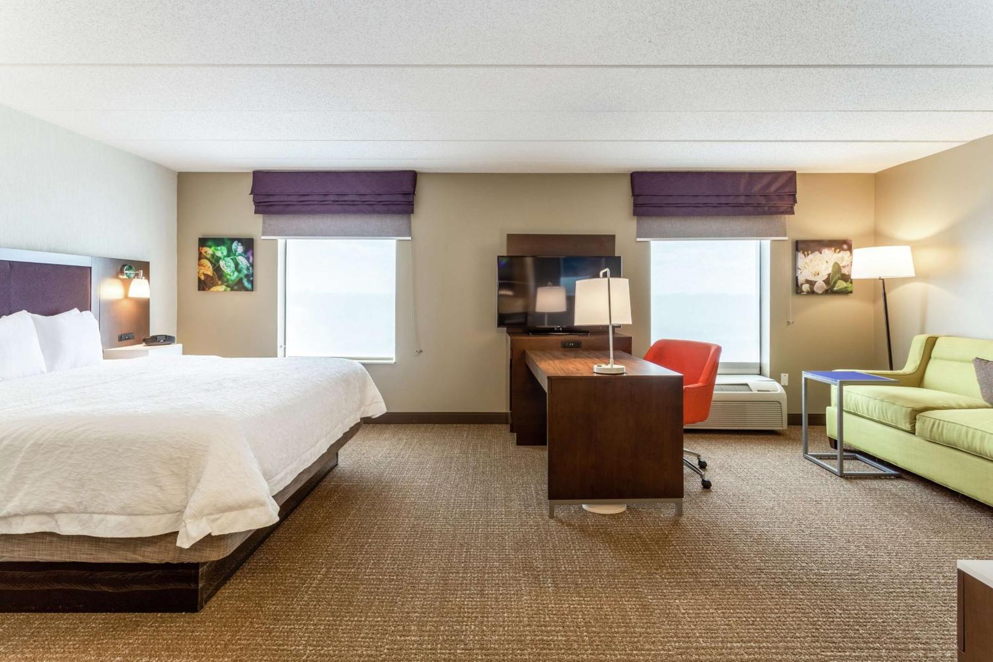 Hampton Inn & Suites Chicago - Либертивилл Экстерьер фото