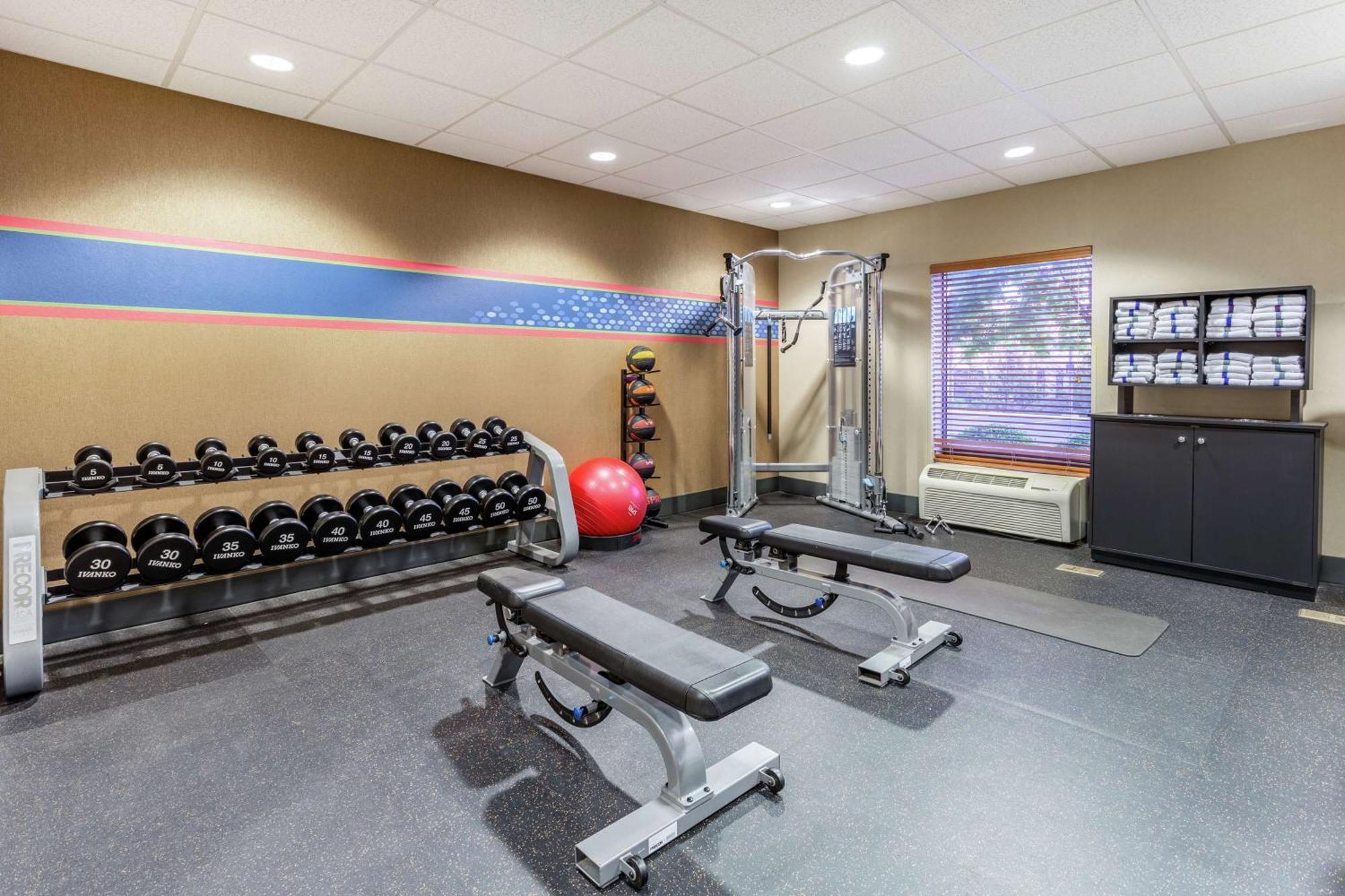 Hampton Inn & Suites Chicago - Либертивилл Экстерьер фото